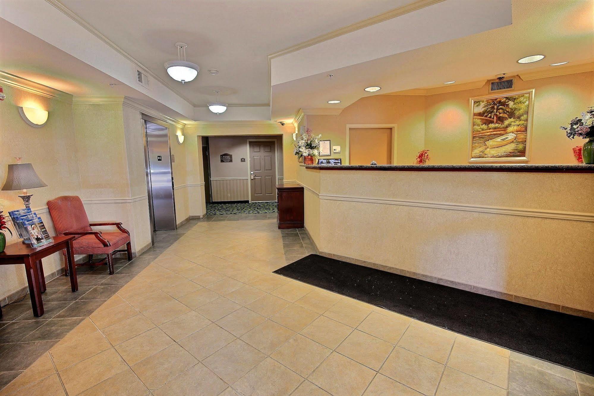 Intown Suites Extended Stay Newport News Va - I-64 Zewnętrze zdjęcie