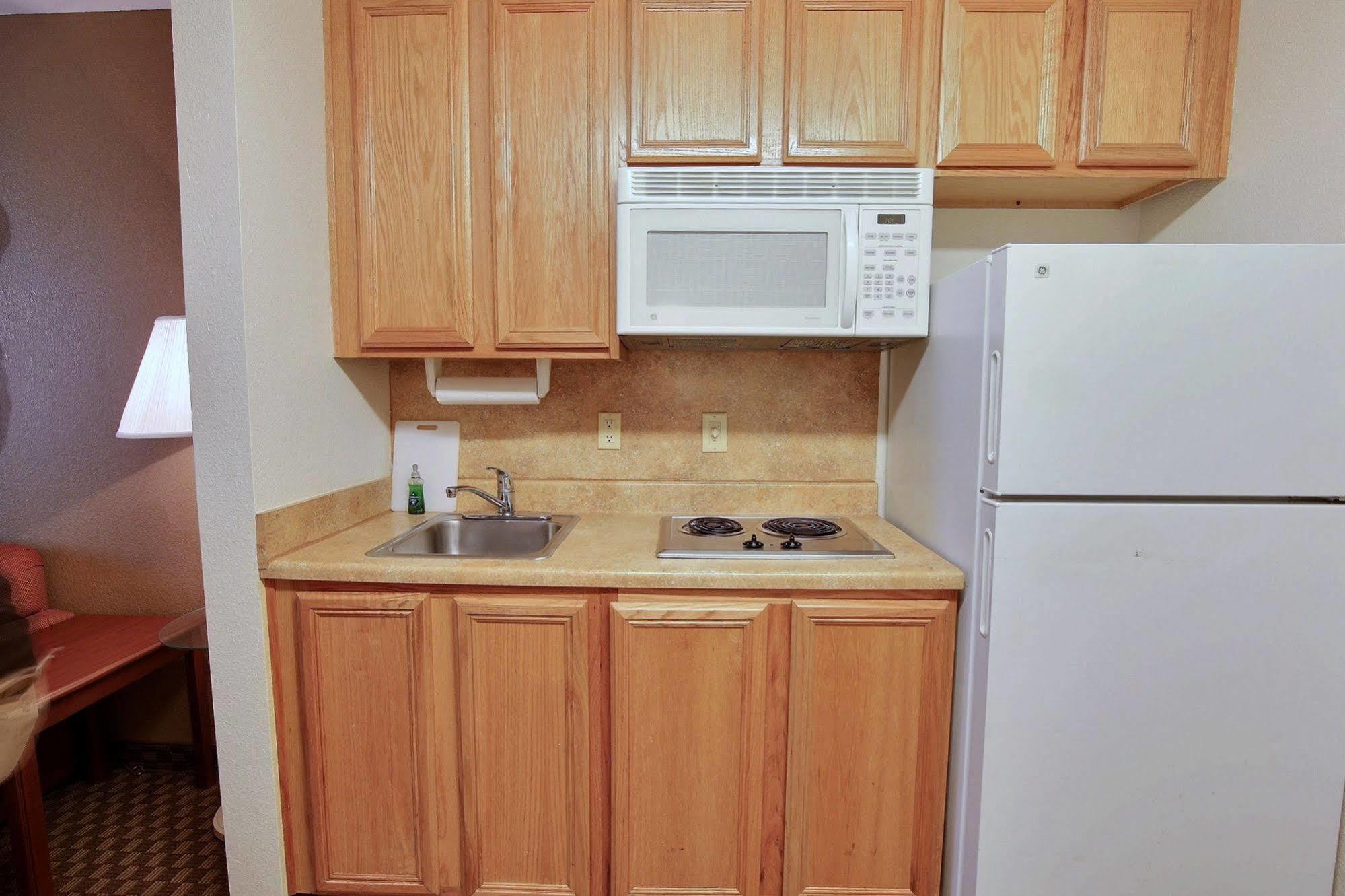 Intown Suites Extended Stay Newport News Va - I-64 Zewnętrze zdjęcie