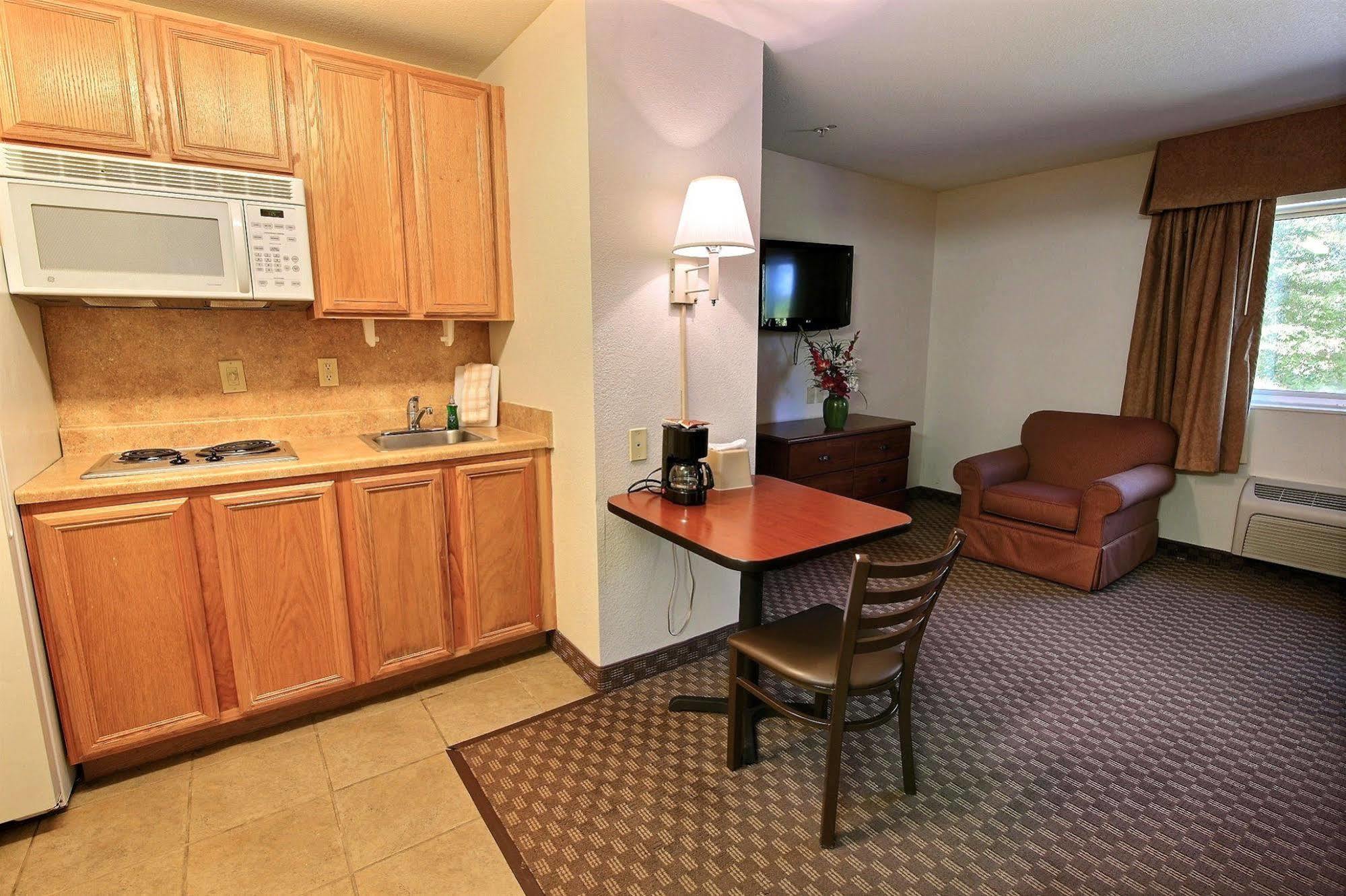 Intown Suites Extended Stay Newport News Va - I-64 Zewnętrze zdjęcie